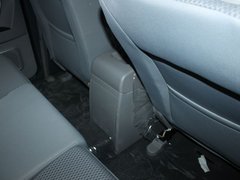 2011款 2.0T 手动 四驱舒适型 5座