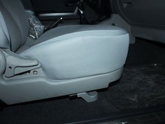 2011款 2.0T 手动 四驱舒适型 5座