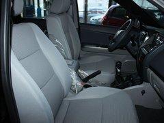 2011款 2.0T 手动 四驱舒适型 5座