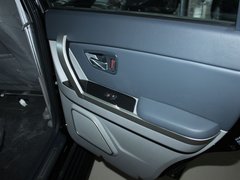 2011款 2.0T 手动 四驱舒适型 5座