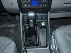 2011款 2.0T 手动 四驱舒适型 5座