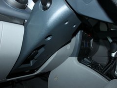 2011款 2.0T 手动 四驱舒适型 5座