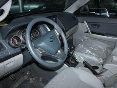 2011款 2.0T 手动 四驱舒适型 5座