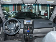 2011款 2.0T 手动 四驱舒适型 5座