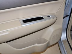 2012款 1.8 手动 舒适型 7座
