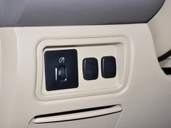 2012款 1.8 手动 舒适型 7座