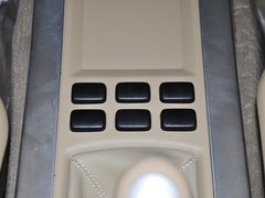 2012款 1.8 手动 舒适型 7座