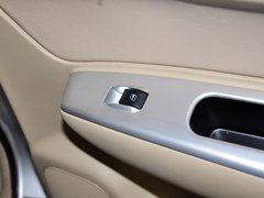 2012款 1.8 手动 舒适型 7座