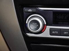 2012款 1.8 手动 舒适型 7座