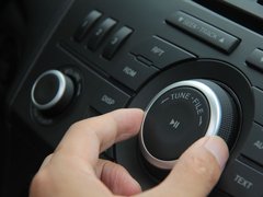 2011款 1.6 自动 舒适型