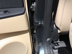2011款 1.6 自动 舒适型