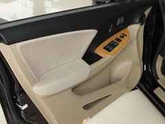 2011款 2.4L 自动 豪华版 7座