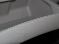 2011款 2.0 自動(dòng) 豪華型
