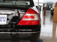 2011款 2.0 自動(dòng) 豪華型
