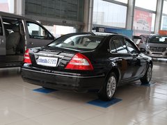 2011款 2.0 自動(dòng) 豪華型