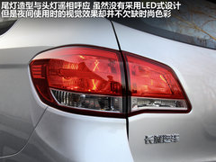 2011款 2.0T 手动 柴油两驱精英型 5座