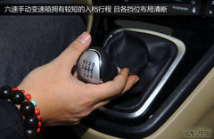 2011款 2.0T 手动 柴油两驱精英型 5座