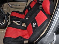 2011款 2.0L 手动 汽油两驱精英型 5座