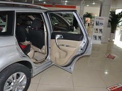 2011款 2.0L 手动 汽油两驱精英型 5座