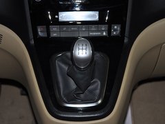 2011款 2.0L 手动 汽油两驱精英型 5座