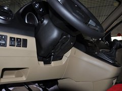 2011款 2.0L 手动 汽油两驱精英型 5座