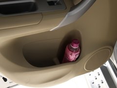 2011款 2.0L 手动 汽油两驱尊贵型 5座