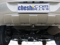 2011款 2.0L 手动 汽油两驱尊贵型 5座