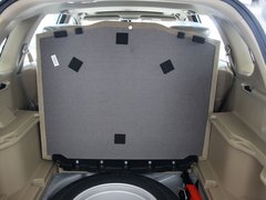 2011款 2.0L 手动 汽油两驱尊贵型 5座