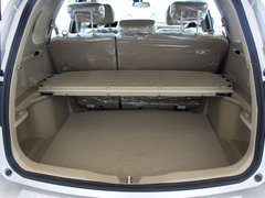 2011款 2.0L 手动 汽油两驱尊贵型 5座