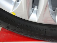 2011款 2.0L 手动 汽油两驱尊贵型 5座