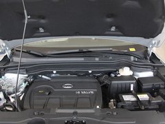 2011款 2.0L 手动 汽油两驱尊贵型 5座