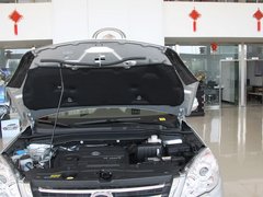 2011款 2.0L 手动 汽油两驱尊贵型 5座