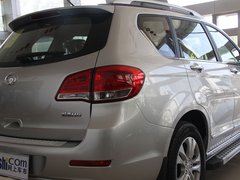 2011款 2.0L 手动 汽油两驱尊贵型 5座