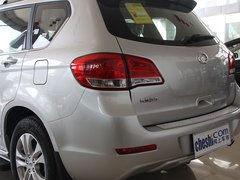 2011款 2.0L 手动 汽油两驱尊贵型 5座