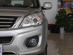 2011款 2.0L 手动 汽油两驱尊贵型 5座