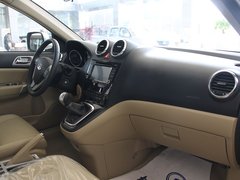 2011款 2.0L 手动 汽油两驱尊贵型 5座