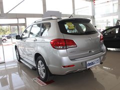 2011款 2.0L 手动 汽油两驱尊贵型 5座