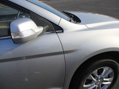 2011款 2.0L 手动 汽油两驱尊贵型 5座