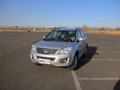2011款 2.0L 手动 汽油两驱尊贵型 5座