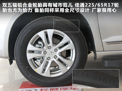 2011款 2.0T 手动 柴油两驱尊贵型 5座