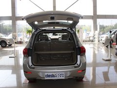 2011款 2.0T 手动 柴油两驱尊贵型 5座