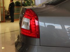 2012款 1.6 自动 逸俊版