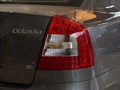 2012款 1.6 自动 逸俊版