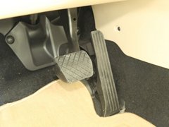 2012款 1.6 自动 逸俊版