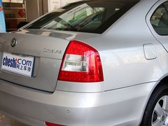 2012款 1.6 自动 逸俊版