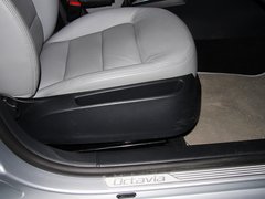 2012款 1.6 自动 逸俊版