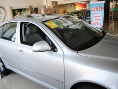 2012款 1.6 自动 逸俊版