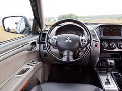 2011款 3.0 自动 运动导航版7座
