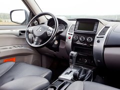 2011款 3.0 自动 运动导航版7座