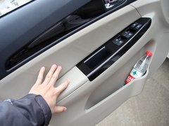 2012款 1.6L 手动 尊贵型